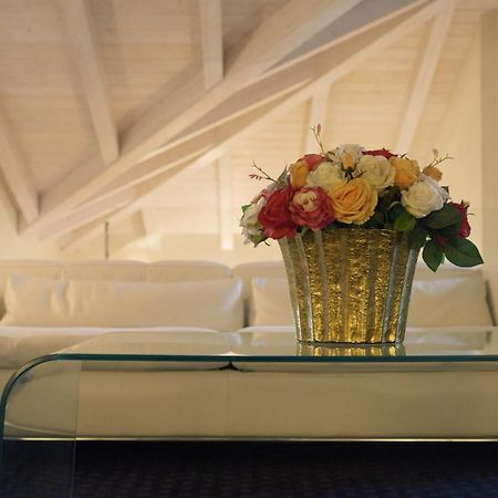 Villa Angela - Italian Homing Desenzano del Garda Zewnętrze zdjęcie